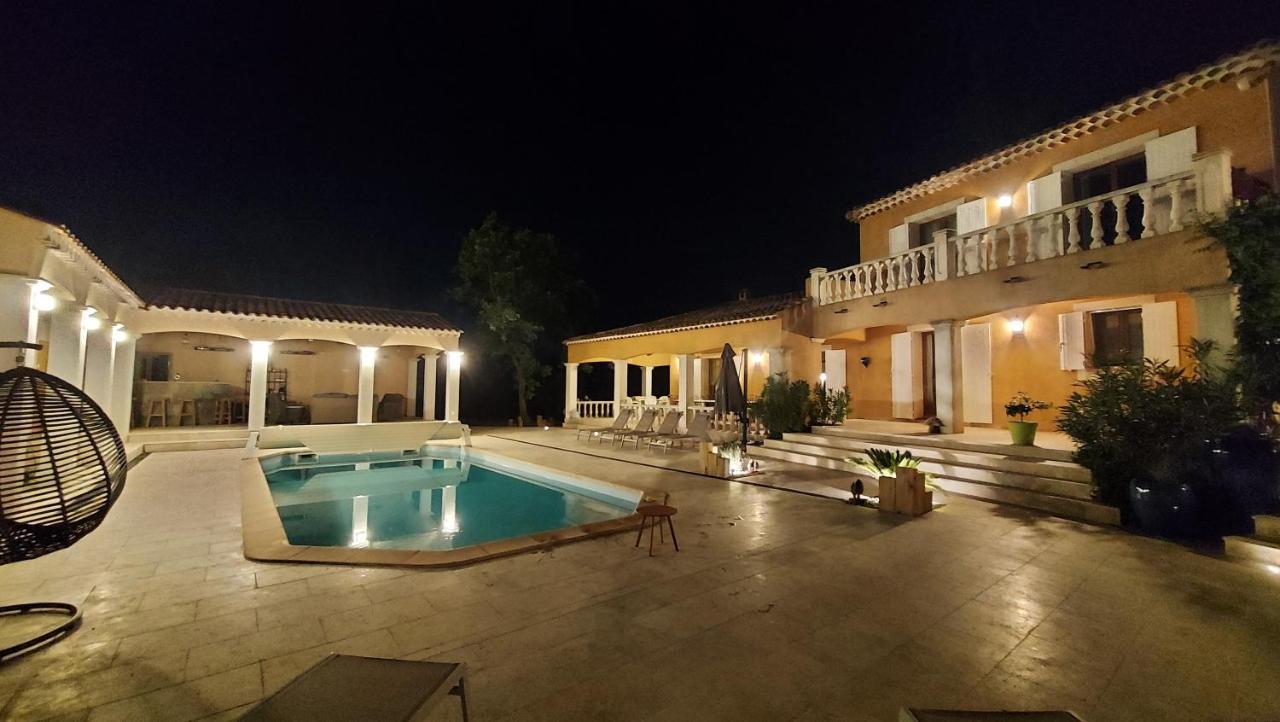 Le Mas Provencal Regusse Bagian luar foto