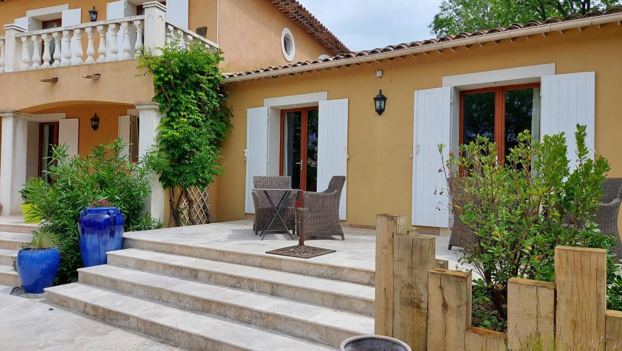 Le Mas Provencal Regusse Bagian luar foto