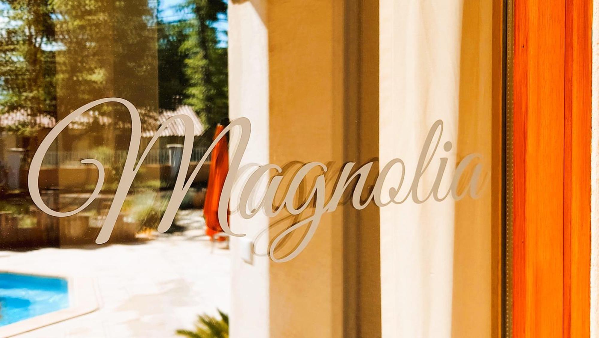 Le Mas Provencal Regusse Bagian luar foto